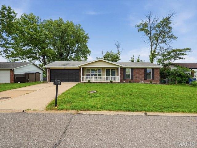 House for sale in Creve Coeur, Missouri