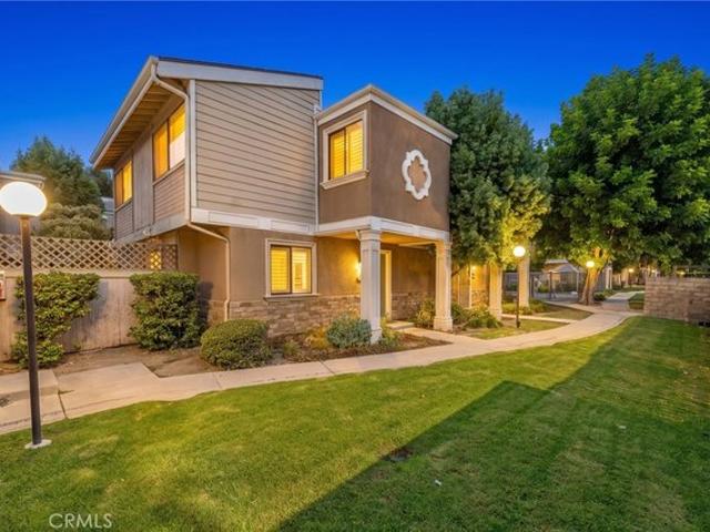 Townhouse for sale in Canoga Park, California