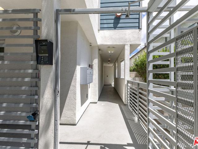 Condo for sale in Canoga Park, California