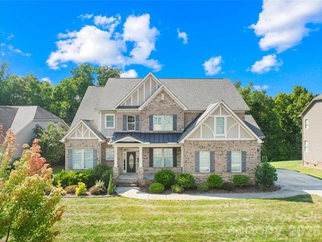 House for sale in Skybrook, Huntersville