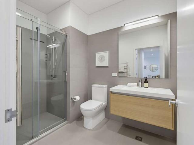 Apartment for sale in Canterbury