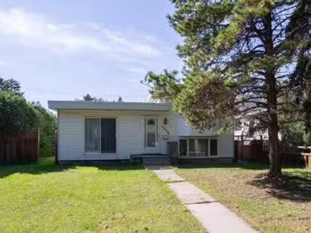 House for sale in Wedgewood, Alberta