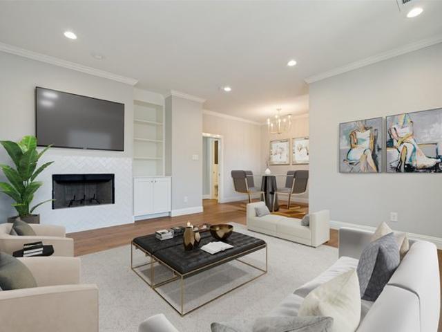 Condo for sale in Dallas, Texas