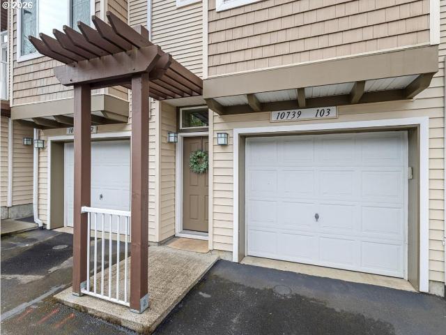 Townhouse for sale in Oregonia