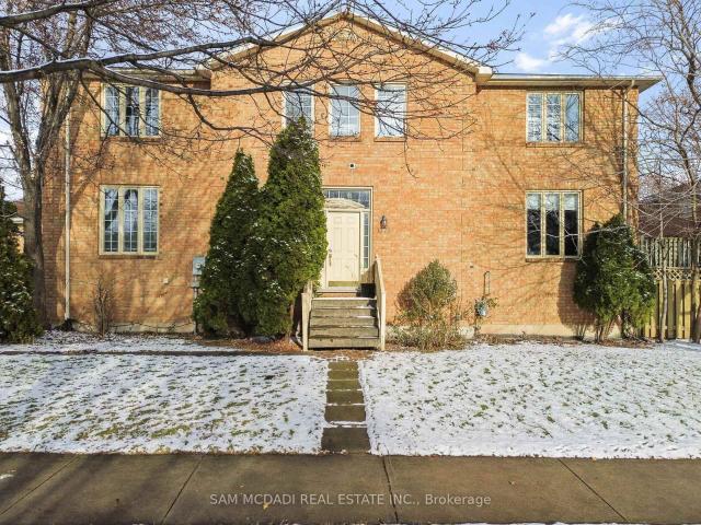 Townhouse for rent in Woburn, Ontario