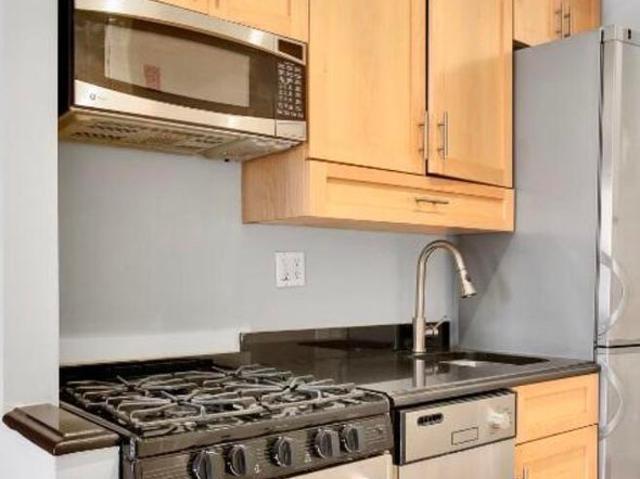 Room for rent in Arverne, New York