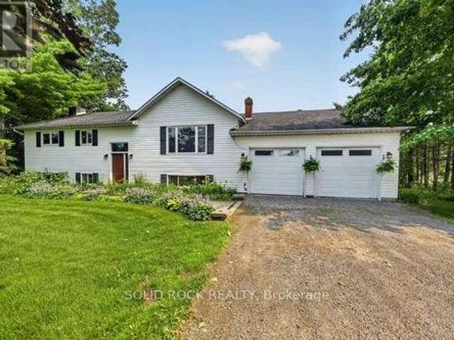 House for sale in Elizabethtown, Ontario