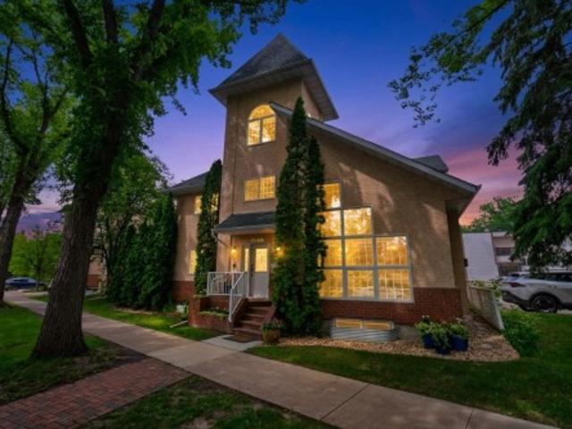 Condo for sale in Queen Alexandra, Edmonton