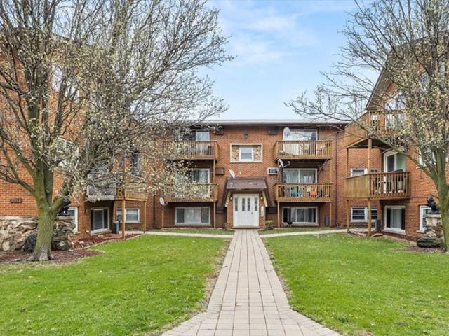 Condo for sale in Worth, Illinois