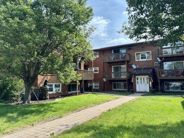 Condo for sale in Worth, Illinois
