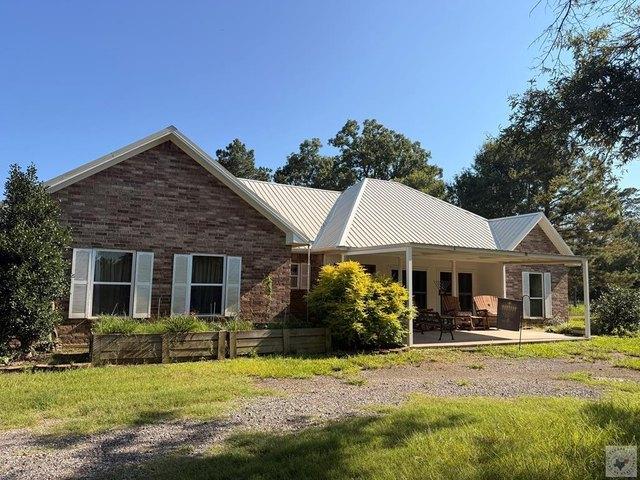 Farm for sale in Maud, Texas