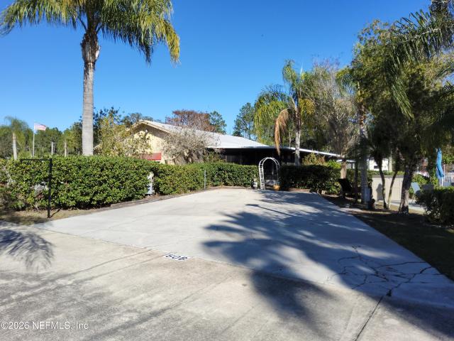 Property for sale in Satsuma, Florida