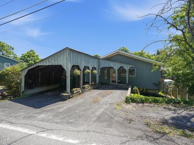 House for sale in Bloomington, New York