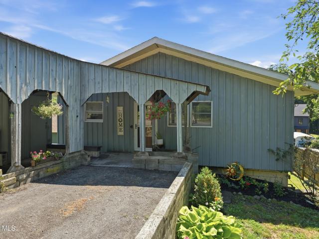 House for sale in Bloomington, New York