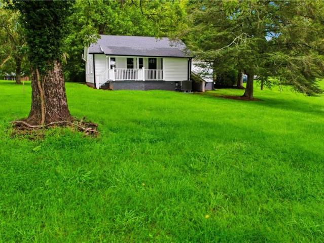 House for sale in Millers Creek, North Carolina