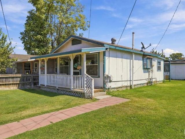 House for sale in Myricks Corner, Shafter