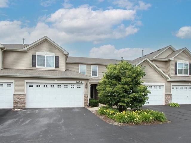 Townhouse for sale in Hampshire, Illinois