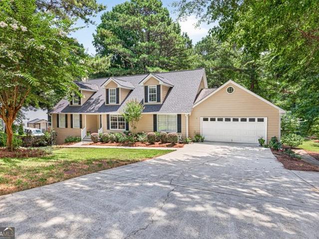 House for sale in Lilburn, Georgia