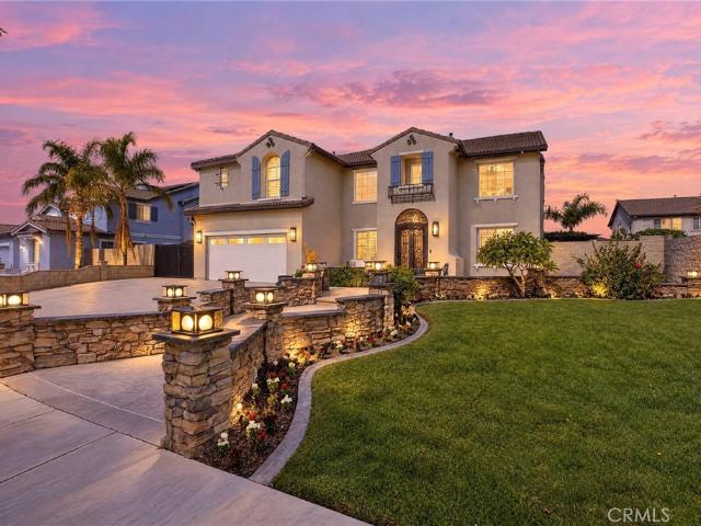 House for sale in Fontana, San Bernardino County