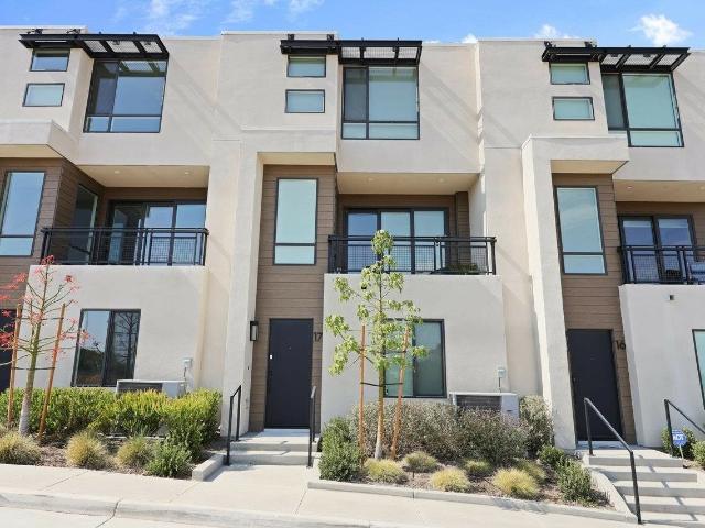 Townhouse for sale in San Diego