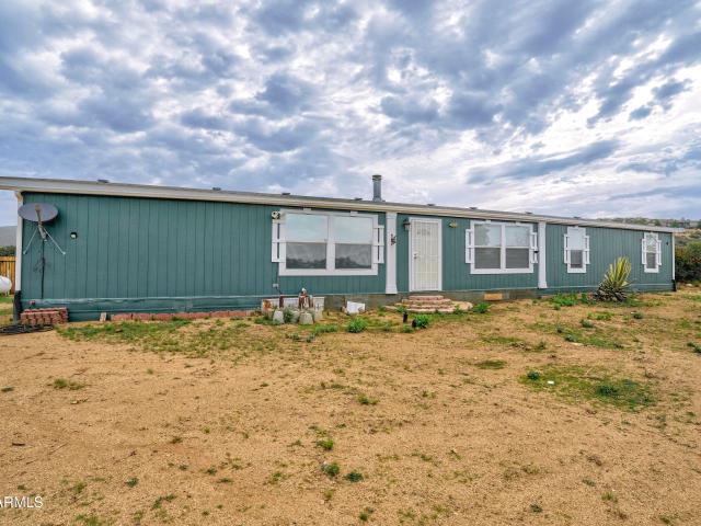 House for sale in Dewey, Arizona