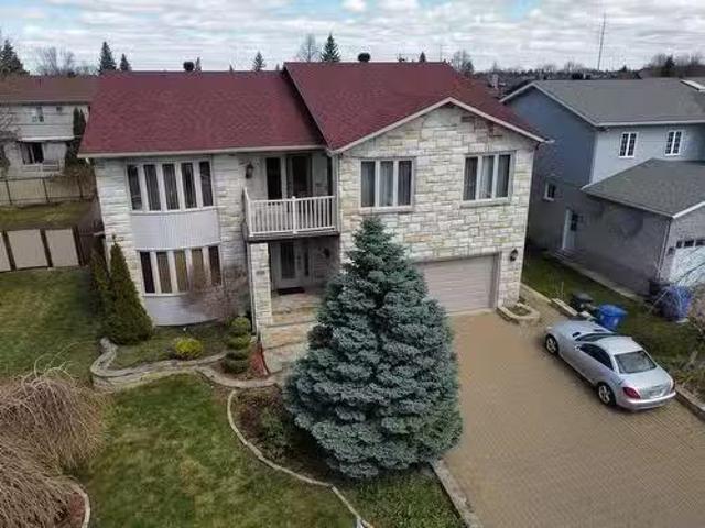House for sale in Brossard, Quebec