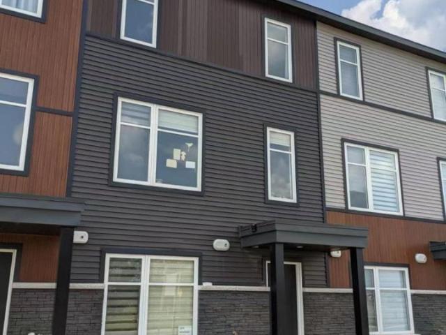 Townhouse for rent in Mulhurst Bay, Ontario