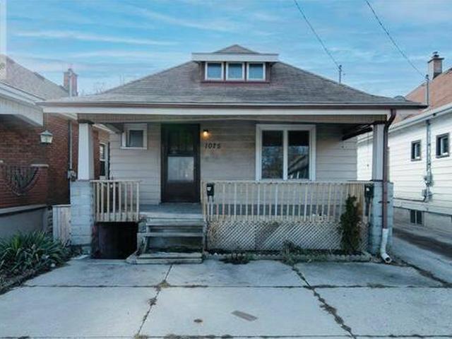 House for sale in London