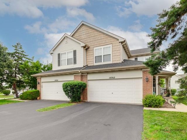 Townhouse for sale in Mchenry, Illinois