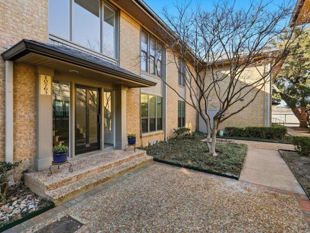 Condo for sale in Dallas, Texas