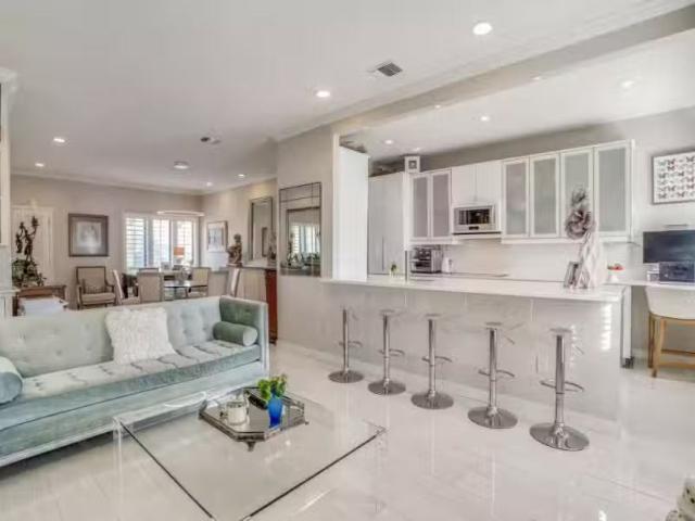 Condo for sale in Dallas Condo for sale in Dallas