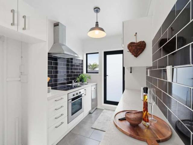 Apartment for sale in Whangaparaoa