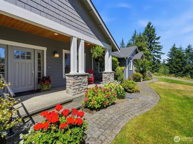 House for sale in Fox Island, Washington