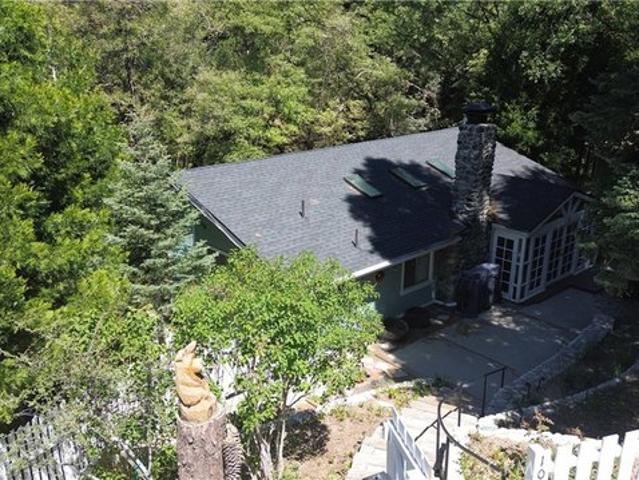 House for sale in Cedarpines Park, California