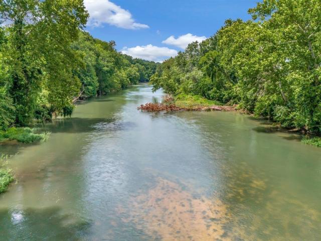 Commercial for sale in Tennessee