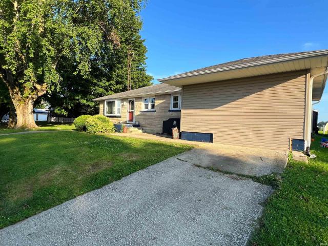 House for sale in Odon, Indiana
