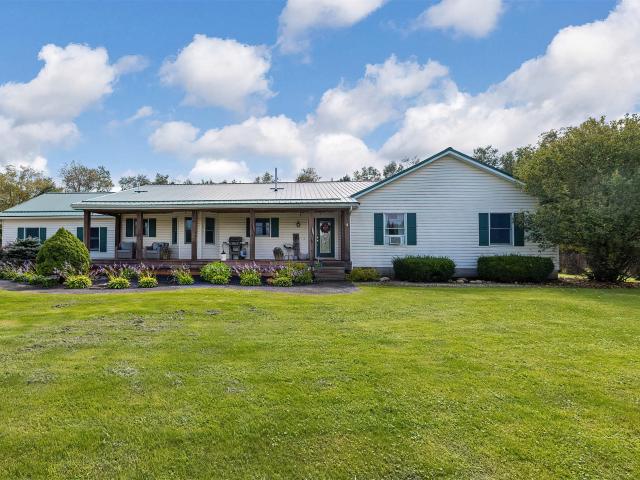 House for sale in Amity Township, Erie County