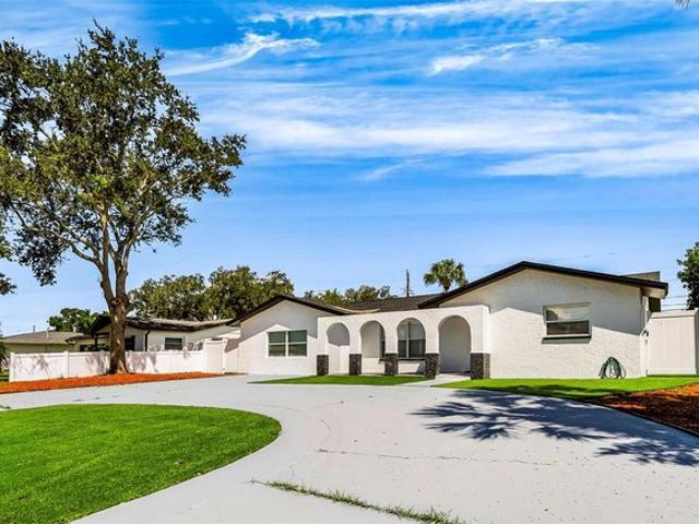 House for sale in Northeast Park, Saint Petersburg