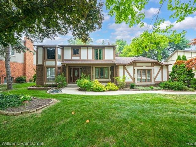 House for sale in Rochester Hills, Michigan