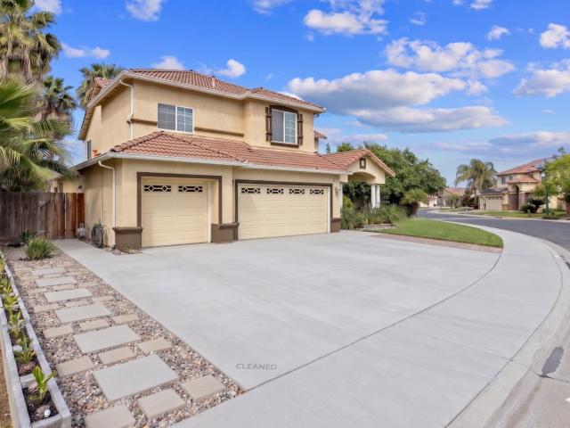 House for sale in Lemoore, California