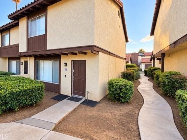 Condo for sale in Colton, San Bernardino County