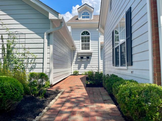 Townhouse for sale in Lexington