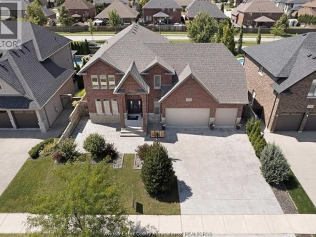 House for sale in Lakeshore, Ontario