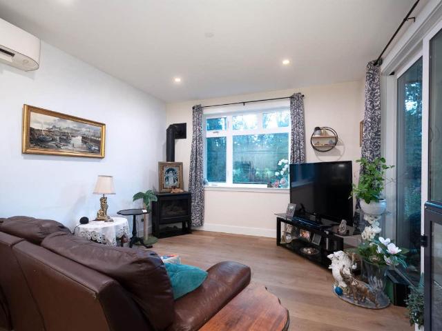 Condo for sale in Bowen Island, British Columbia