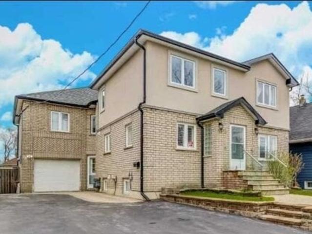 Duplex for rent in Mississauga, Ontario
