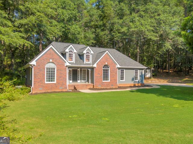 House for sale in Hull, Georgia