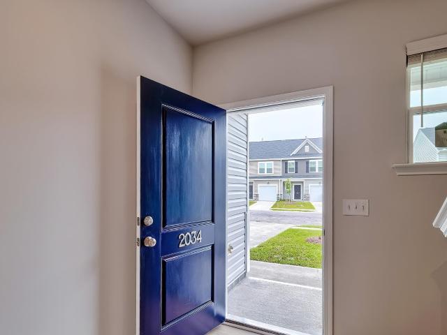 Condo for sale in Elgin