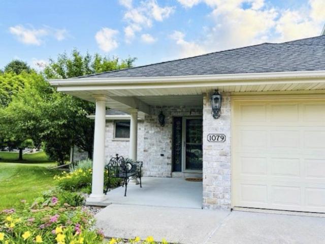 House for sale in Oneida / ukwehuwé·ne, Town of Oneida