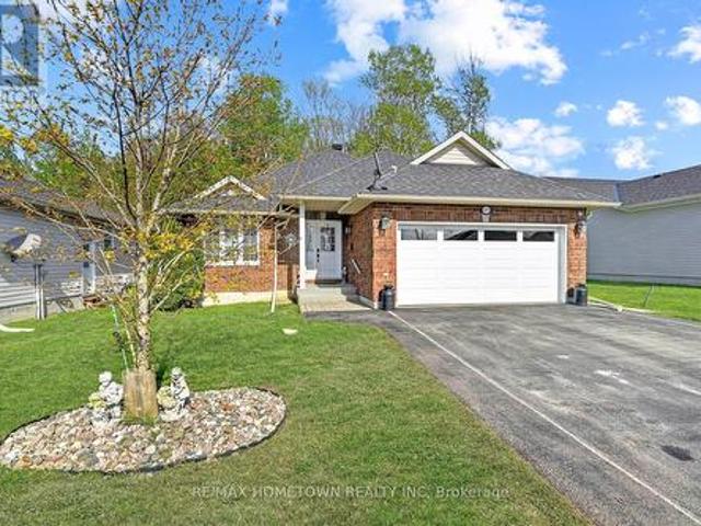 House for sale in Brockville, Ontario