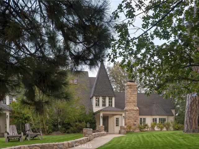 House for sale in Cedar Glen, California